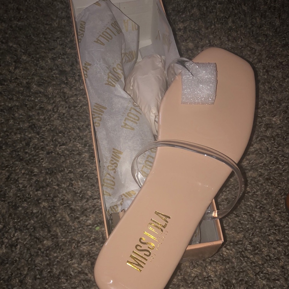 Tan Clear toe ring sandals - Picture 6 of 9